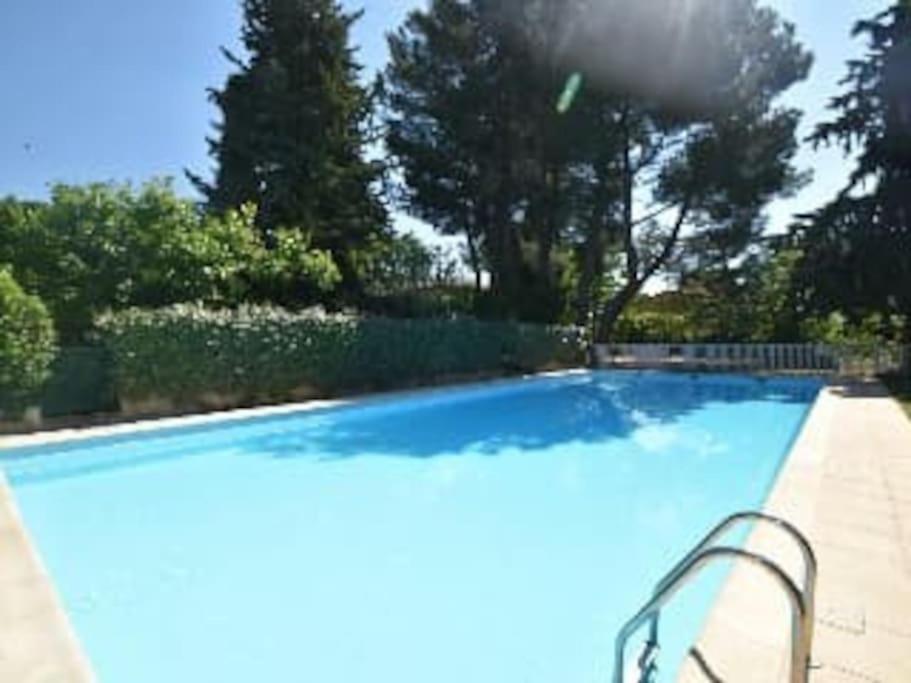 Appt Cosy Entier Avec Piscine Apartment